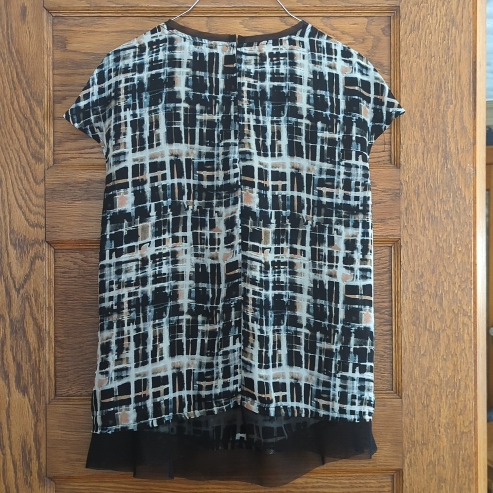 Simply Vera by Vera Wang Black White and Pink "Northern Escape " Cap Sleeve Top - Picture 6 of 9